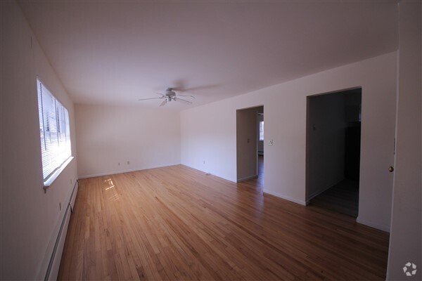 Building Photo - 10 McKinley Ave