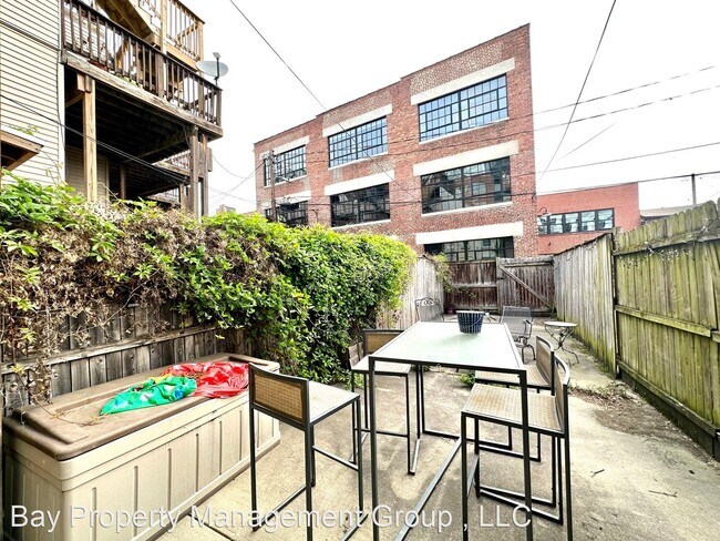 Building Photo - 3 br, 2 bath House - 1123 Race Street