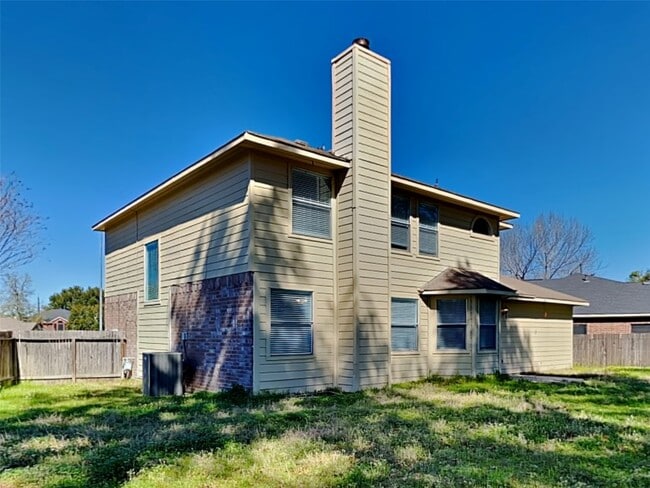 Building Photo - 502 Hearthstone Ct
