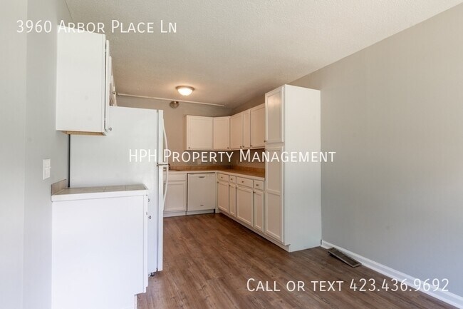 Building Photo - 3960 Arbor Pl Ln