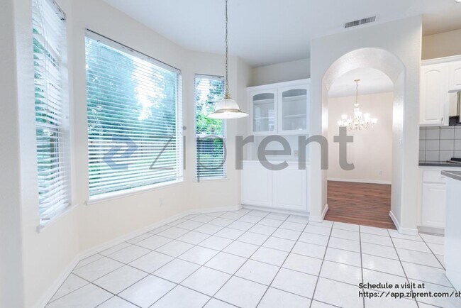 Building Photo - 5161 Weston Way