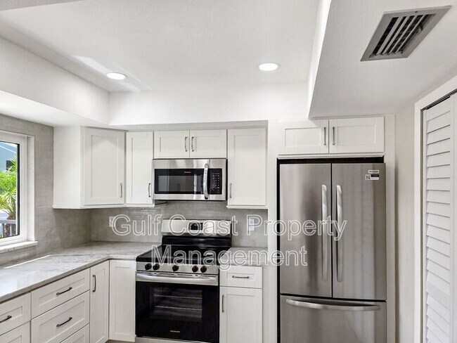 Building Photo - 7837 Eagle Creek Dr