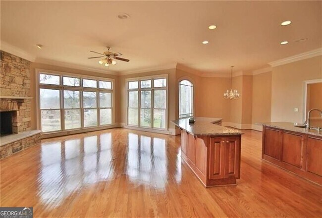 Building Photo - 2737 Tarva Pl