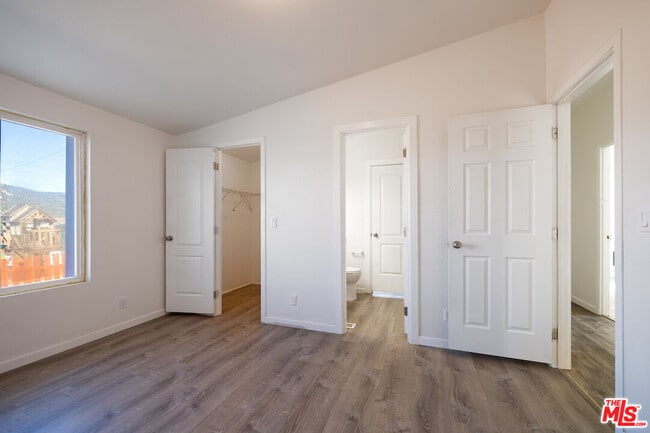 Building Photo - 45999 South St