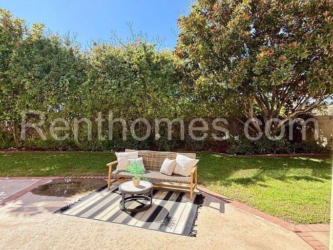 Building Photo - 12613 Crest Knolls Ct