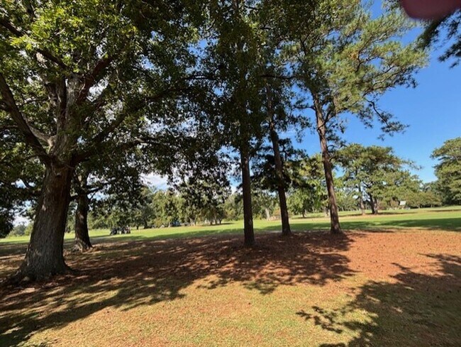 Building Photo - Stephen Decatur Park