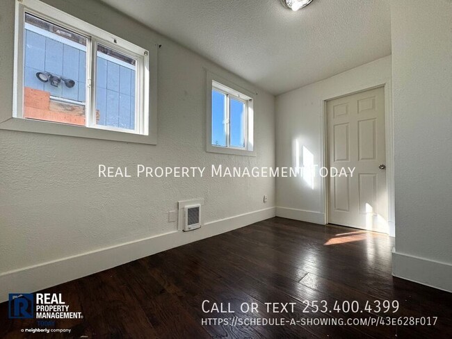 Building Photo - 208 128th St S