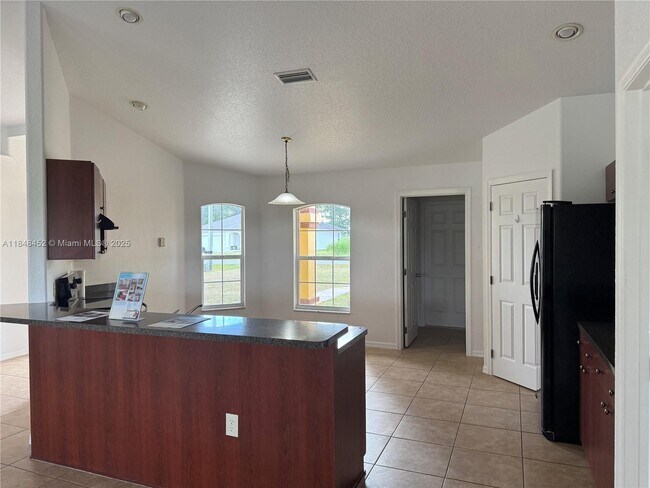 Building Photo - 13755 SW 48th Ct