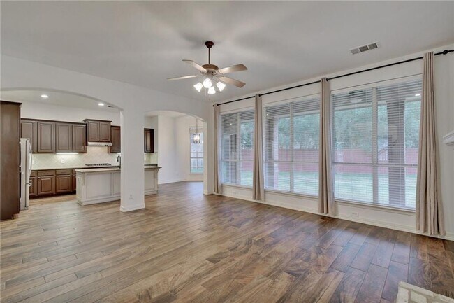 Building Photo - 2814 Cool River Loop
