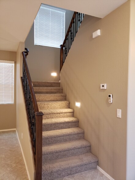 Building Photo - 1671 W Flamingo Dr