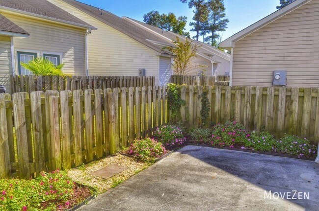 Building Photo - 516 Minnow Way