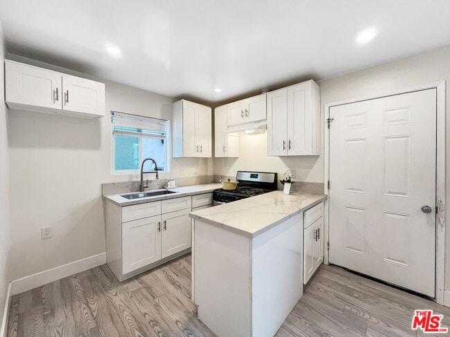 Building Photo - 10019 San Gabriel Ave