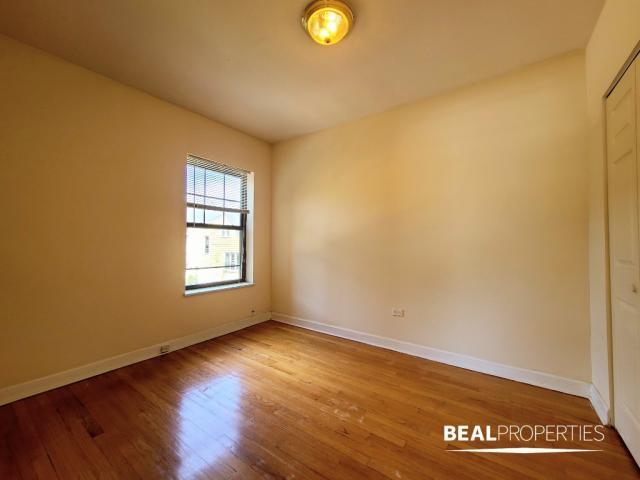Building Photo - 1 bedroom in CHICAGO IL 60657