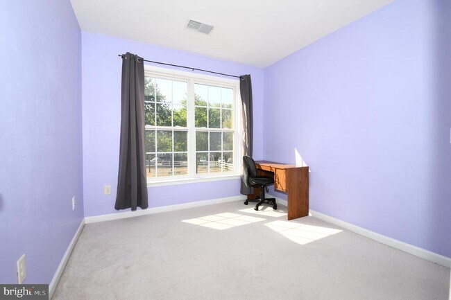 Building Photo - 13955 Lullaby Rd