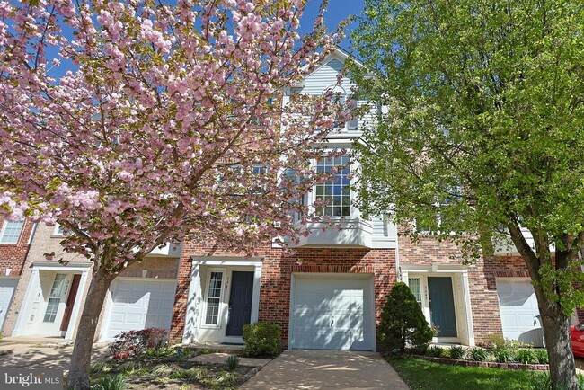 Building Photo - 3641 Bracknell Dr