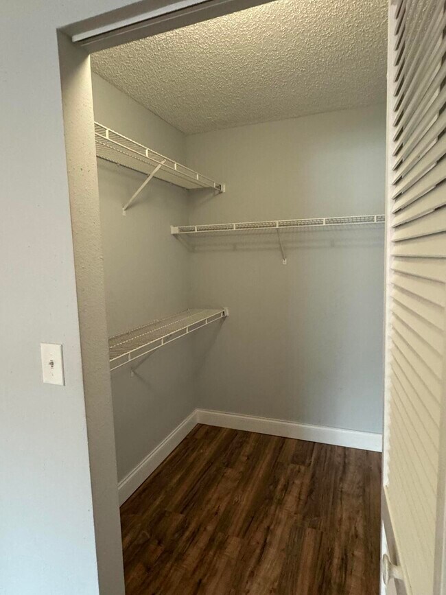 Building Photo - 4045 W McNab Rd