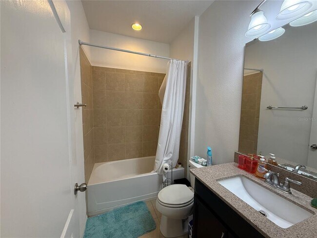 Building Photo - 1841 Castleton Dr