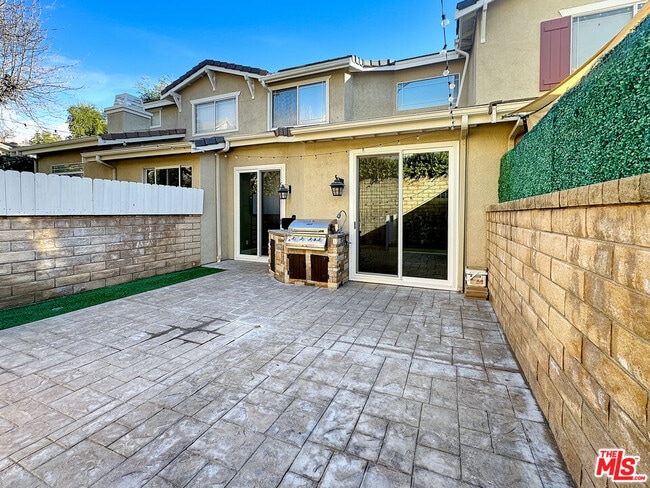 Building Photo - 27109 Teton Trail