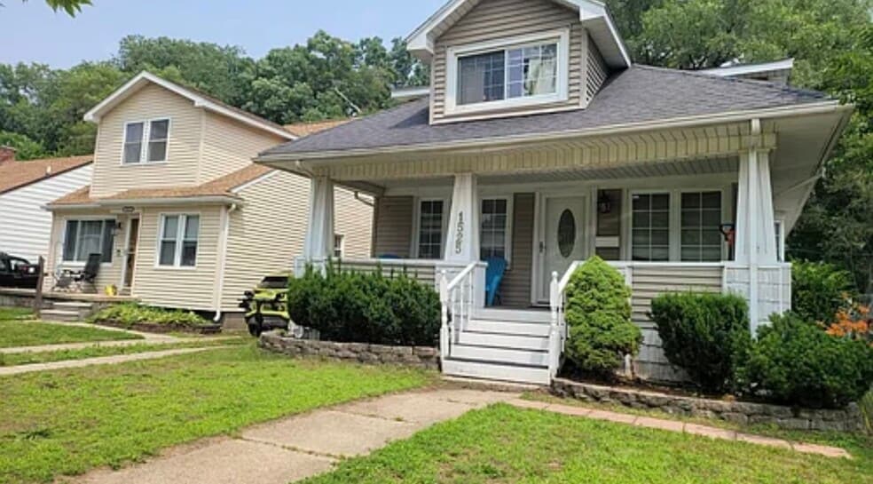 Primary Photo - 1525 Wyandotte Ave