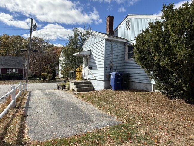 Building Photo - 66 Memory Ln