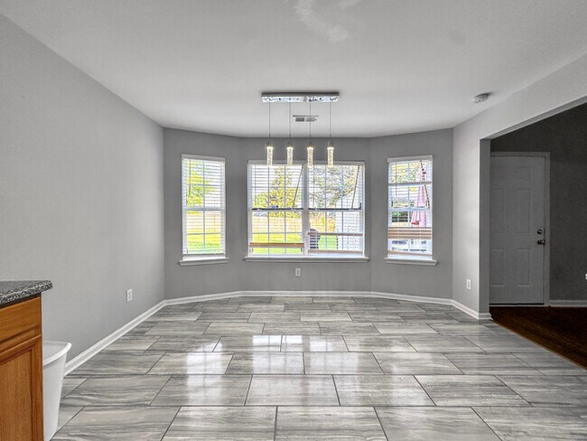 Building Photo - Beautiful Townhome for Lease in Covington