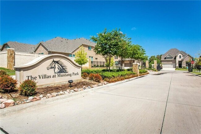 Building Photo - 2064 Remington Dr