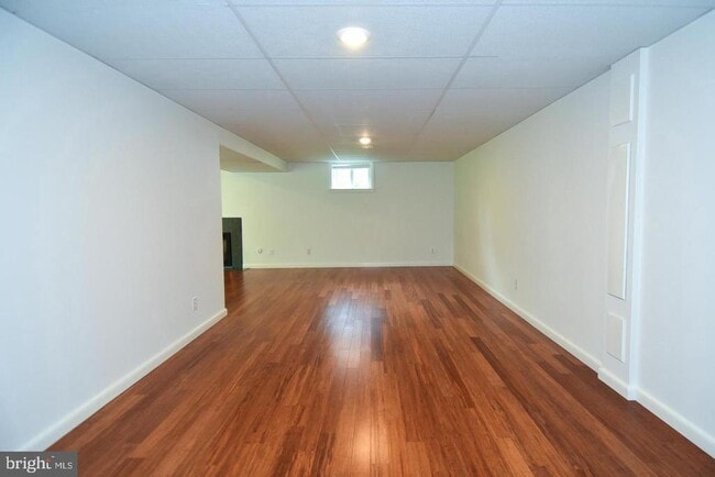 Building Photo - 606 Kingsley Rd SW