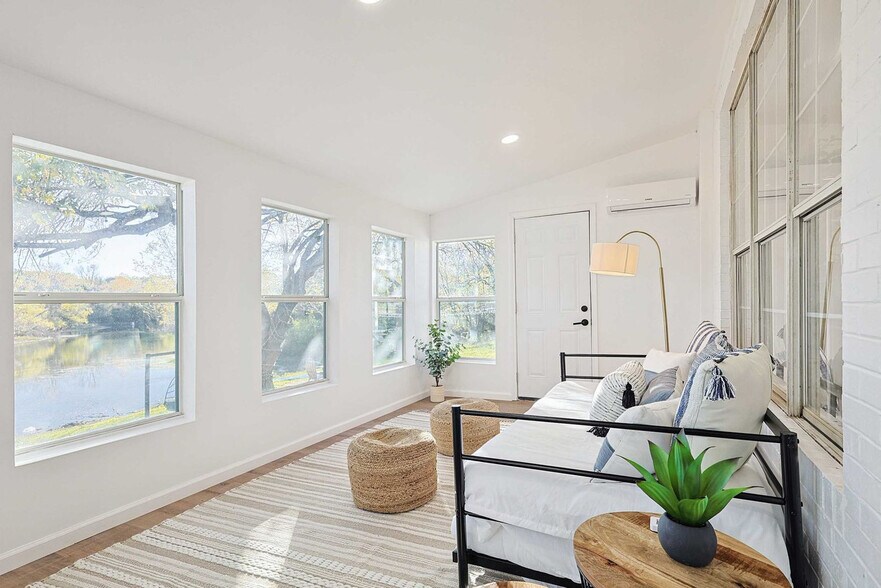 Building Photo - 260 McGraw Ln