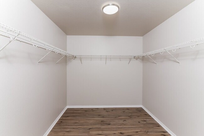 Building Photo - 11811 Dove Ranch