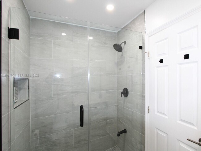 Building Photo - 14740 SW 108th Terrace