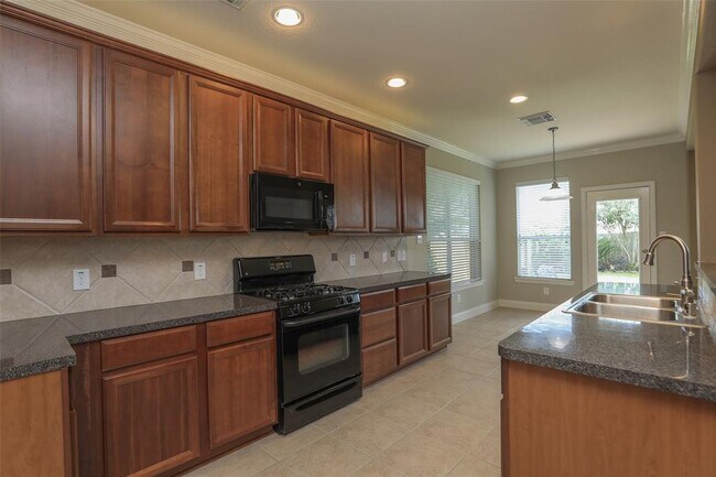 Building Photo - 9603 Red Rugosa Dr