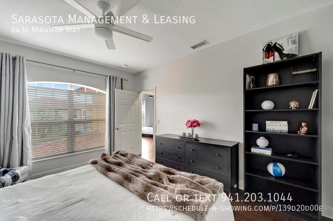 Building Photo - 8436 Miramar Way