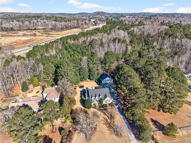 Building Photo - 58 Legend Dr