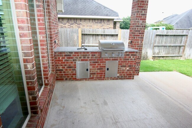 Building Photo - 28222 Helmsman Knolls Dr