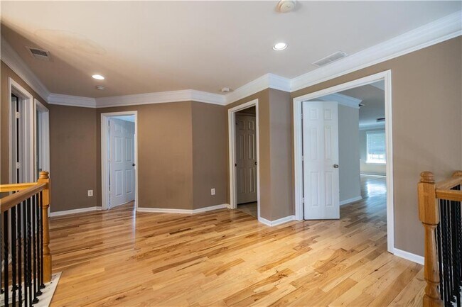 Building Photo - 4962 Weathervane Dr