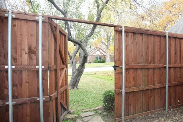Building Photo - 936 Sugarberry Dr