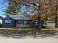 Building Photo - Home Rental in Marion