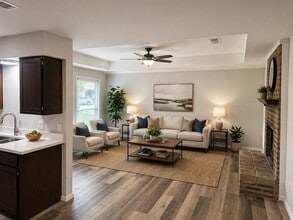 Building Photo - 517 Signal Hill Ct S