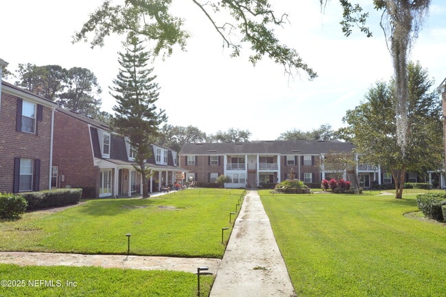 Building Photo - 4358 Timuquana Rd