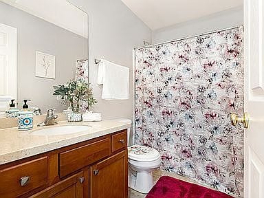 Building Photo - Stylish & Move-In Ready Home in Prime Aurora Location