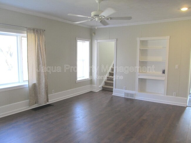 Building Photo - 6234 E V Ave