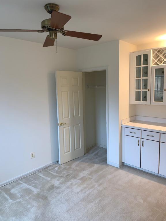 Building Photo - 6 Bandon Court, Unit 202