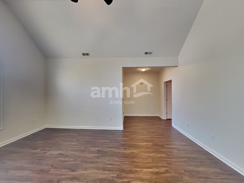 Building Photo - 1311 Carmack Ct