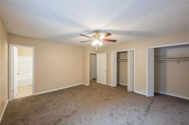 Building Photo - 3038 Courtney Dr