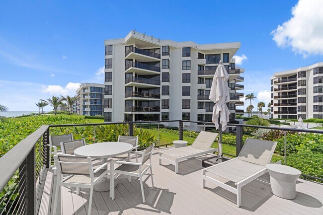 Building Photo - 3120 S Ocean Blvd
