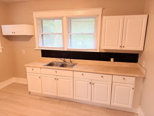 Building Photo - Move-In Ready 3-Bedroom Home in Memphis – Limited Time Offer (Reduced Rent and with Move in Speci...
