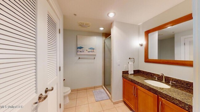 Building Photo - 2060 Beach Blvd