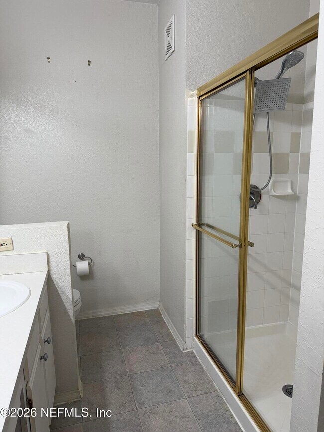 Building Photo - 13810 Sutton Park Dr N