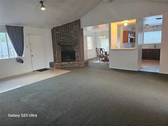Building Photo - 1322 Fieldstone Dr