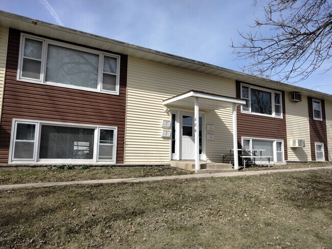 Building Photo - 2-bedroom 1 bedroom in Ellendale - Garage included!